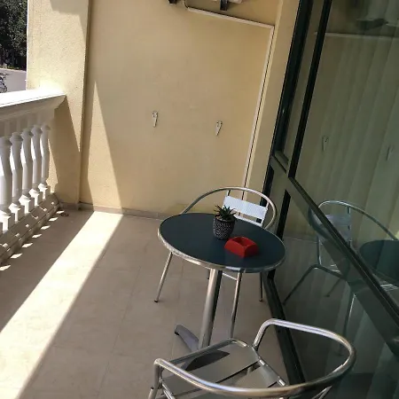 Apartment Miramar Palace -apartament 211s