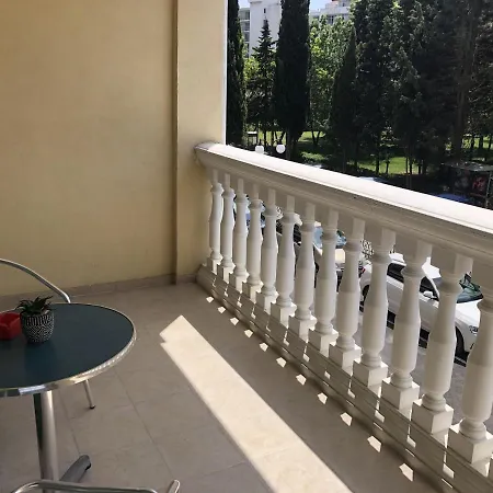 דירה Miramar Palace -apartament 211s
